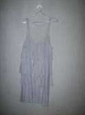 Vestido branco com babados